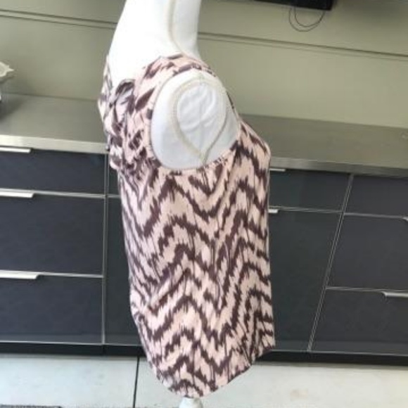 Studio y shirt with cutout back - Picture 5 of 5